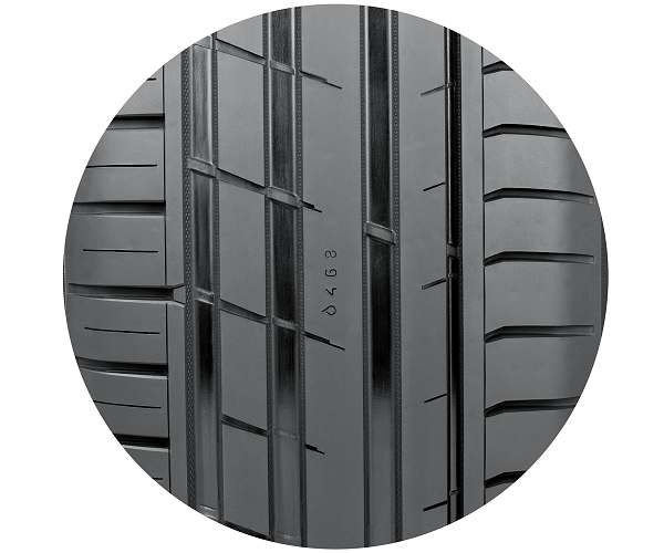 Nokian PowerProof SUV - stred behúňa pneumatiky